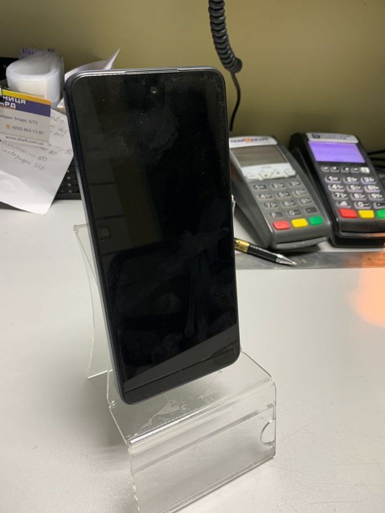 Оголошення Zte Nubia V60 Design 6/256GB Purple Б/У