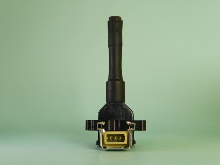 Купить Котушка запалювання Бмв Bmw 3 (E30, E36, E46), 5 (E34, E39), 7 (E32, E38), 8 (E31), Z3 (E36) Нова. Б/У