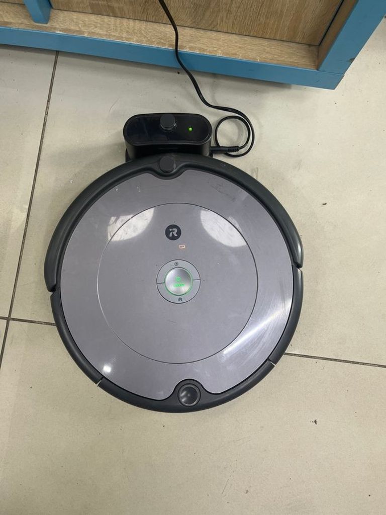 Купити Irobot Roomba 697 Б/У