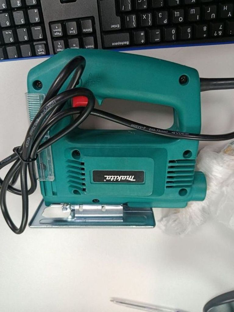 Дешево Makita 4329 з ломбарду