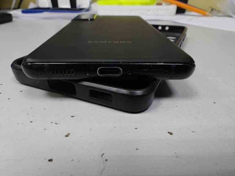 Дешево Samsung galaxy s21 5g 8/256gb з ломбарду