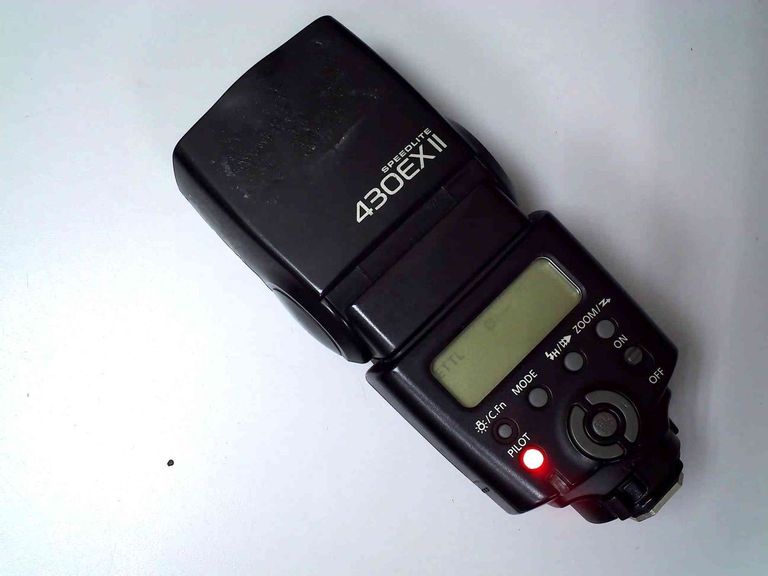 Купити Canon Speedlite 430EX II Б/У