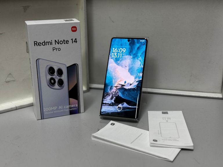 Купити Xiaomi Redmi Note 14 Pro 8/256GB Midnight Black Б/У