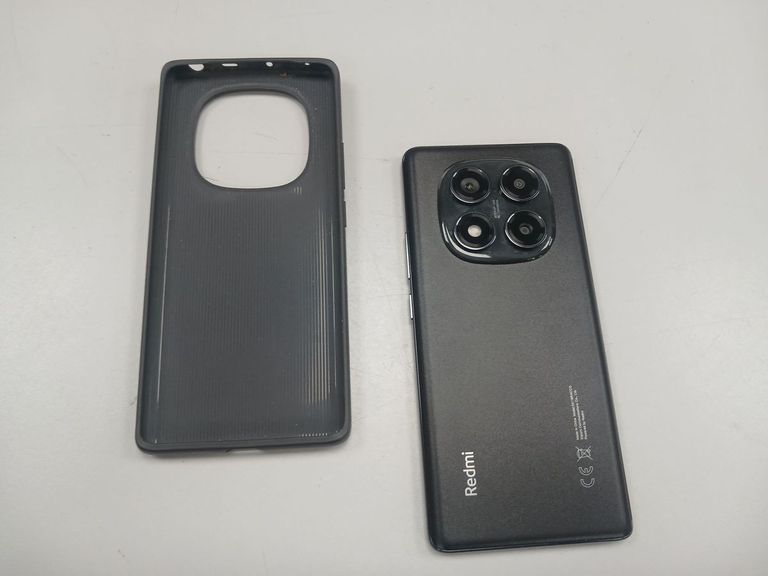 Дешиво Xiaomi Redmi Note 14 Pro 8/256GB Midnight Black с ломбарда