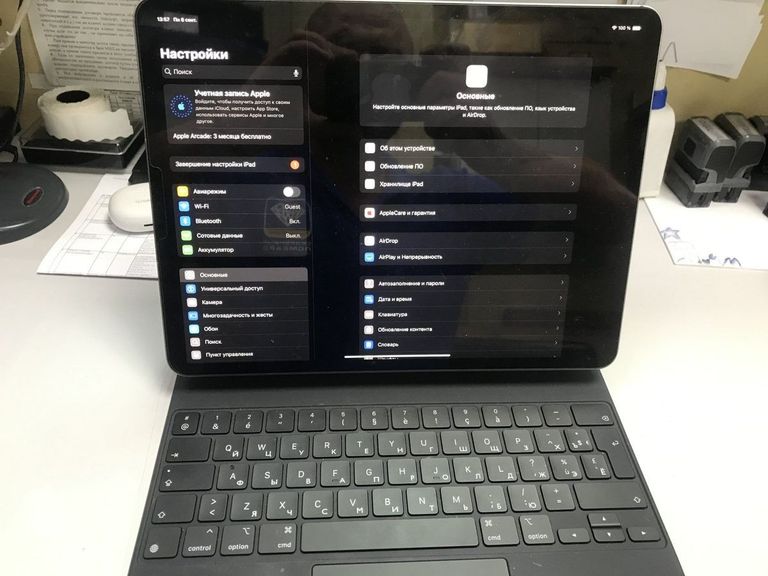 Оголошення Apple iPad Pro 12.9 2022 Wi-Fi + Cellular 1TB Space Gray (MP643, MP243) Б/У