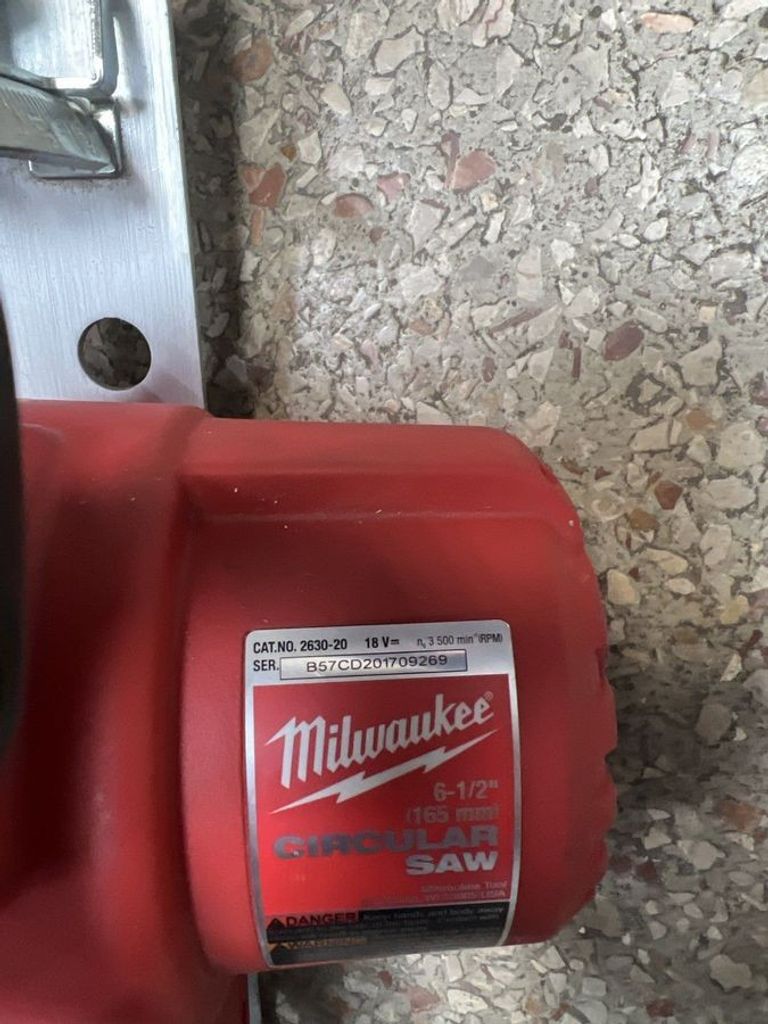 Розпродаж Milwaukee m18 2630-20, продавець Техноскарб
