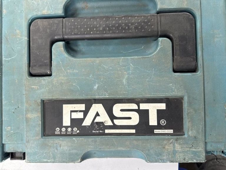 Купить Makita Копія dwe-cd24(2акб + зп) Б/У