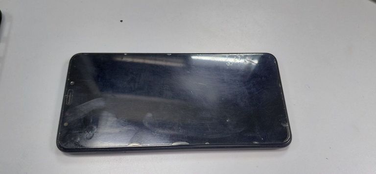 Купити Xiaomi Redmi 5 2/16GB Black Б/У