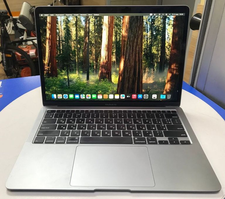 Купити Apple macbook air 13" 2020 a2179 core i3 1,1ghz/ram8gb/ssd256gb/intel iris plus graphics Б/У