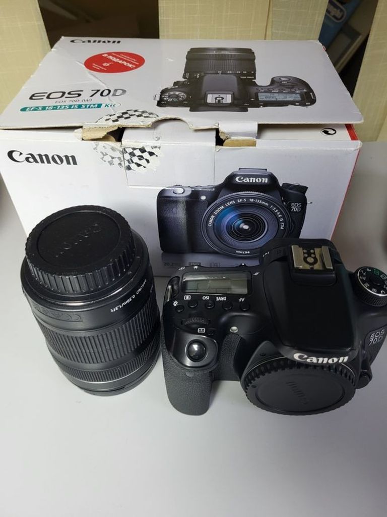 Купить Canon eos 70d + ef-s 18-135mm f/3,5-5,6 is stm Б/У