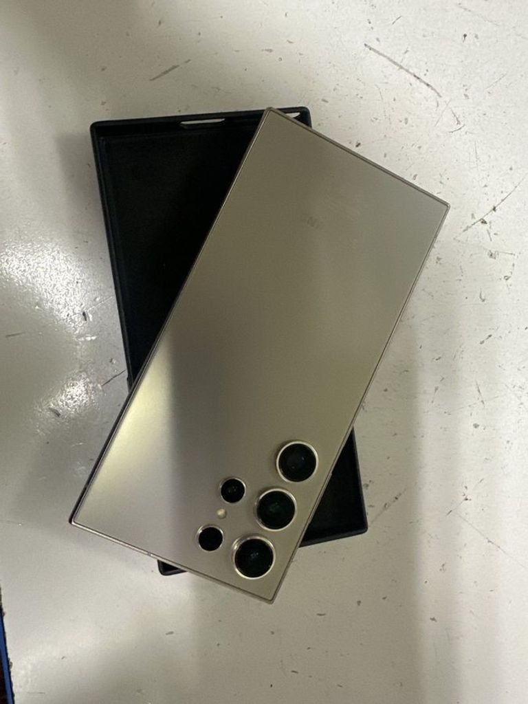 Оголошення Samsung galaxy s24 ultra sm-s9280 12/512gb Б/У