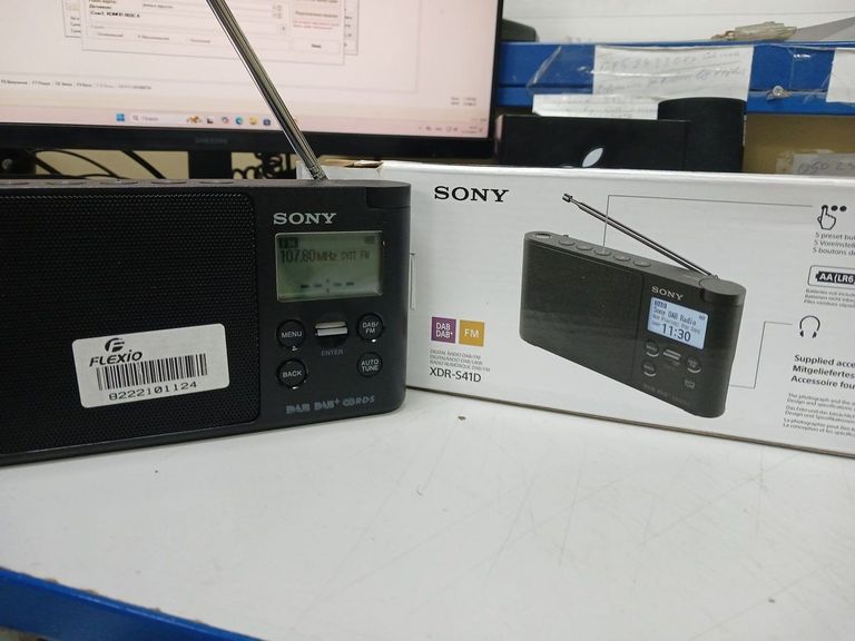 Купити Sony XDR-S41D black Б/У