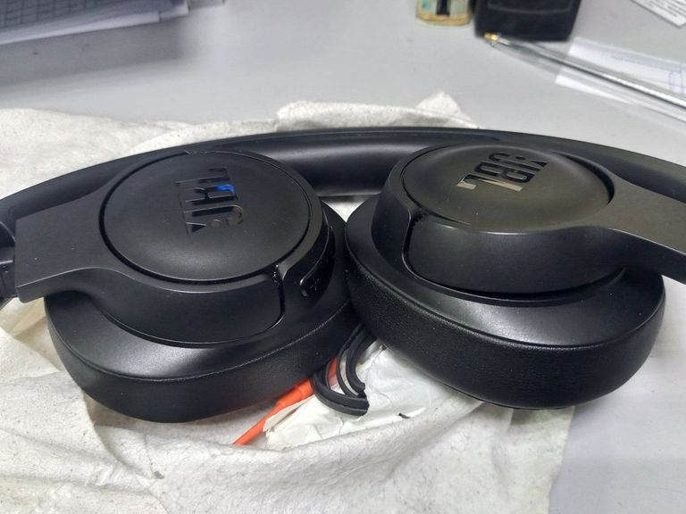 Дешево Jbl tune 720bt з ломбарду