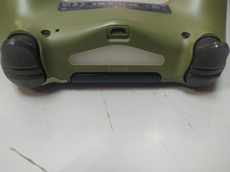 Дешево Sony dualshock 4 v2 з ломбарду