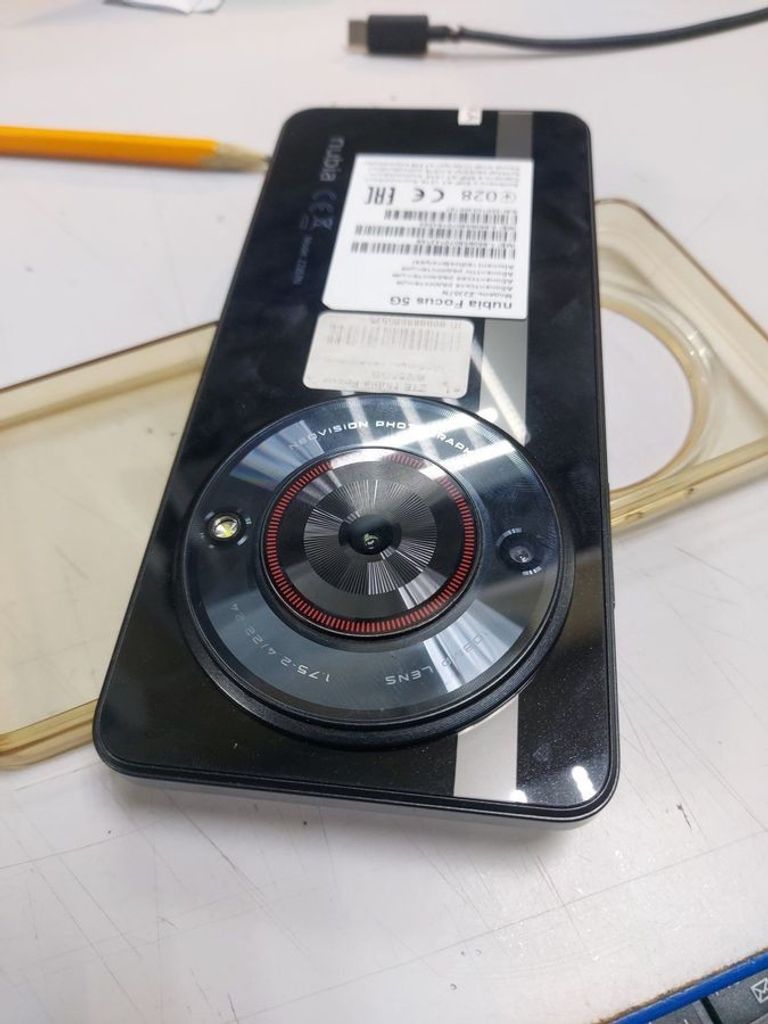 Купити Zte nubia focus 5g 6/256gb z2357n Б/У