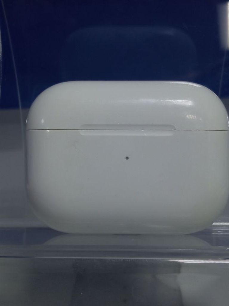 Дешево Apple airpods pro 2nd generation magsafe з ломбарду