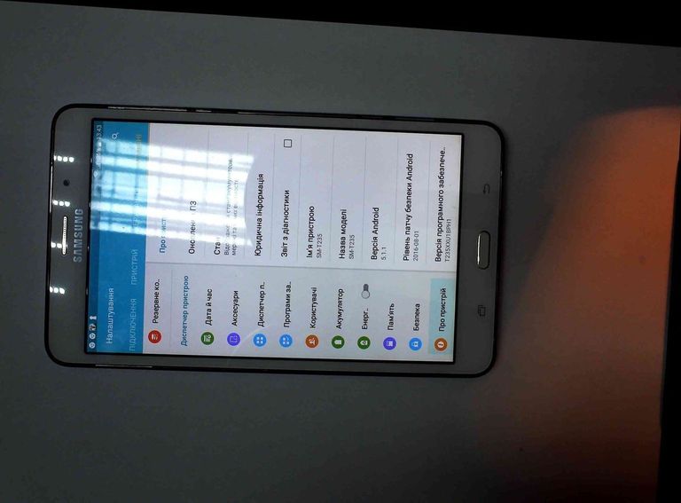 Дешево Samsung galaxy tab 4 7.0 sm-t235 16gb з ломбарду