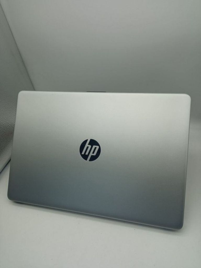 Оголошення Hp 15/ryzen 5 4500u ddr4/8gb ddr4/hdd *відсутній/ssd 256 gb/*інтегрована Б/У