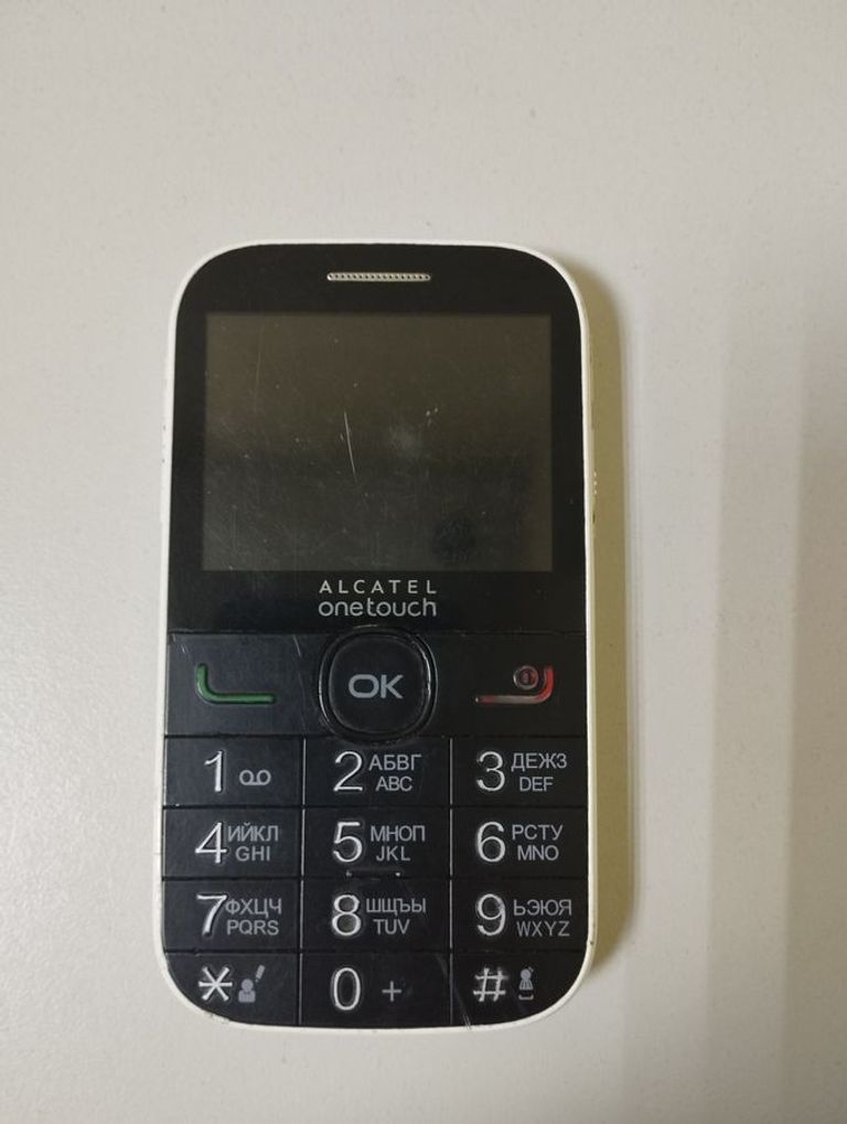 Оголошення Alcatel onetouch 2004c Б/У