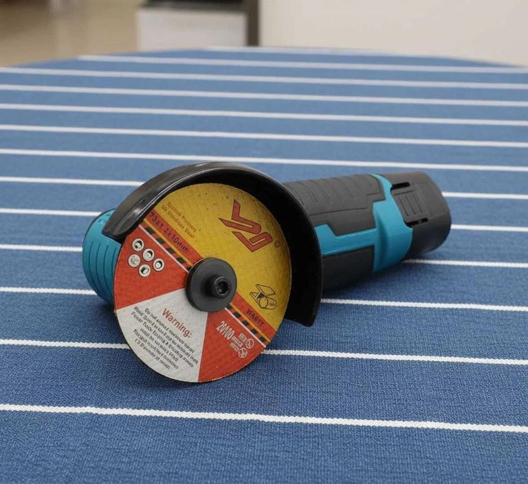 Дешево Angic Grinder W-153-7 з ломбарду