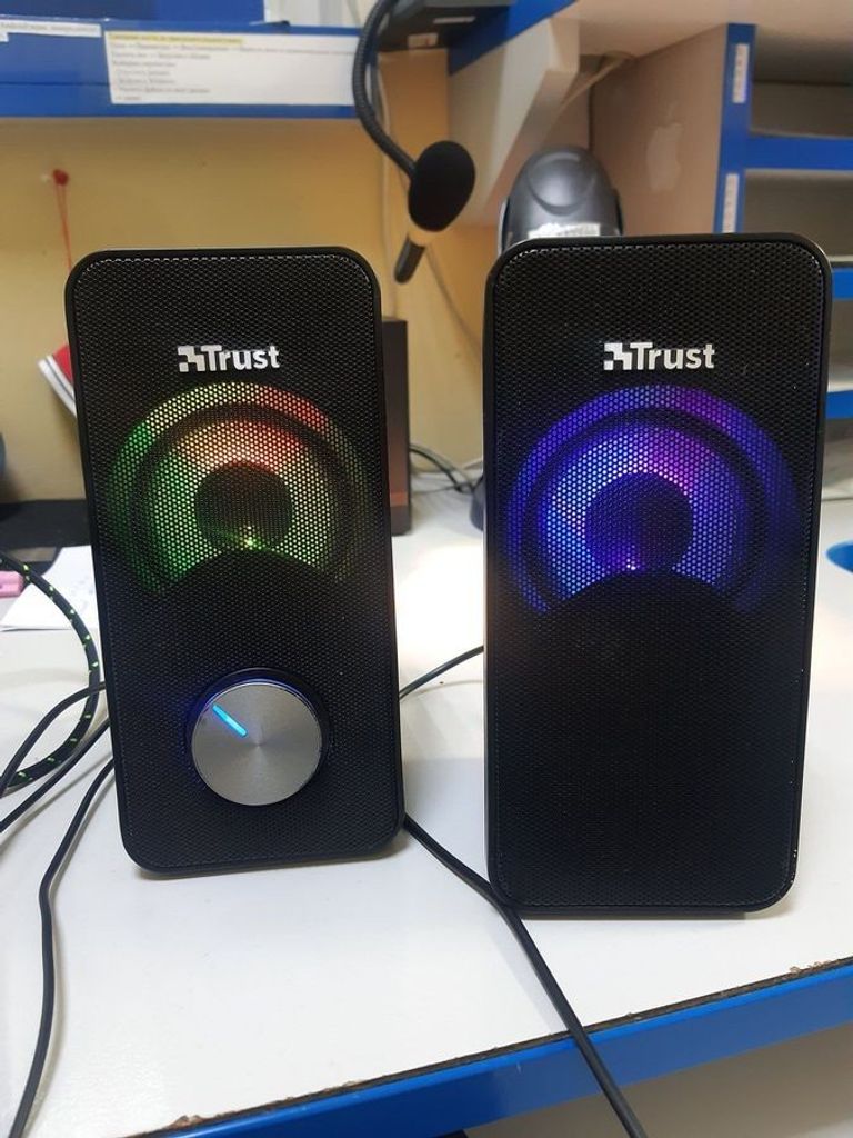 Дешиво Trust Arys RGB (23120) с ломбарда