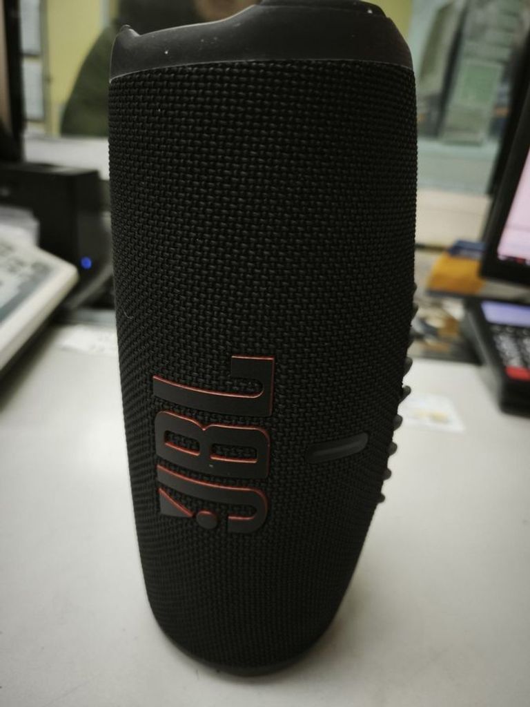 Дешево Jbl charge 5 з ломбарду