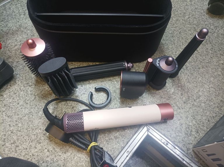 Dyson HS08 Airwrap i.d. Straight+Wavy Strawberry Bronze/Blush Pink (560810-01) Код:01-200904346. Зображення 8