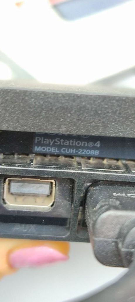 Дешево  Sony PlayStation 4 Slim 1TB Black з ломбарду