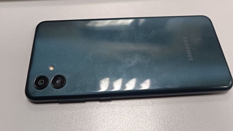 Купити Samsung galaxy a04 3/32gb Б/У