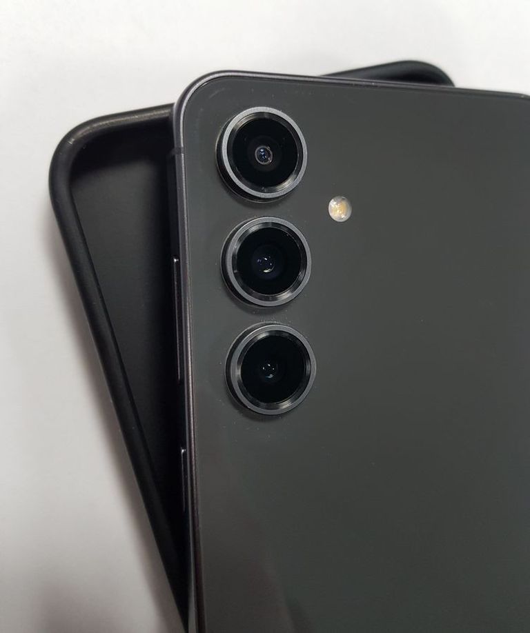 Samsung galaxy s24 fe 8/256gb Код:01-200908159. Изображение 5