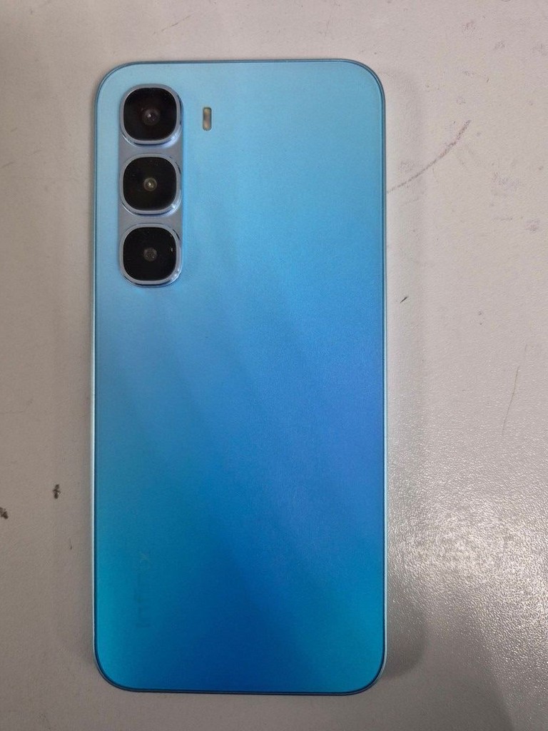 Оголошення Infinix HOT 60 Pro+ 8/256GB Titanium Silver Б/У