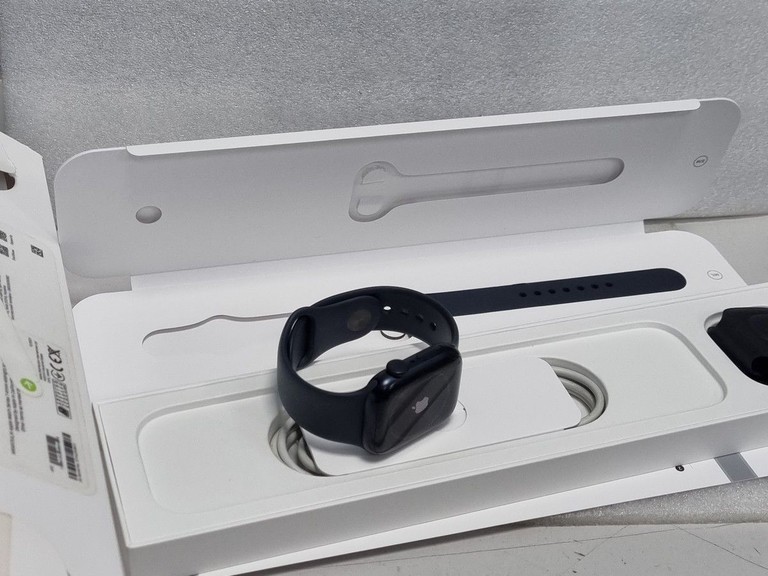 Оголошення Apple watch series 7 41mm Б/У