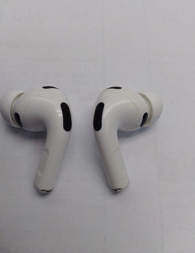 Дешиво AirPods Pro 3 с ломбарда