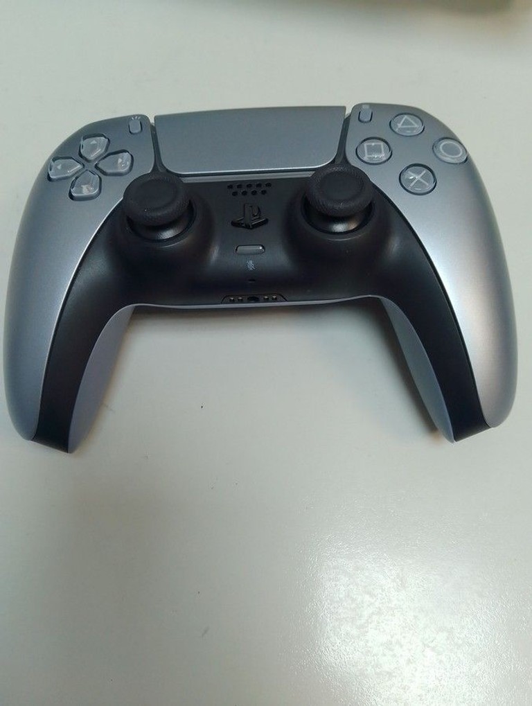 Купить Sony DualSense Black Б/У