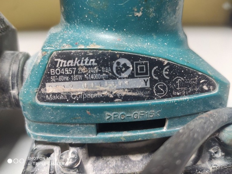 Дешево Makita BO4557 з ломбарду