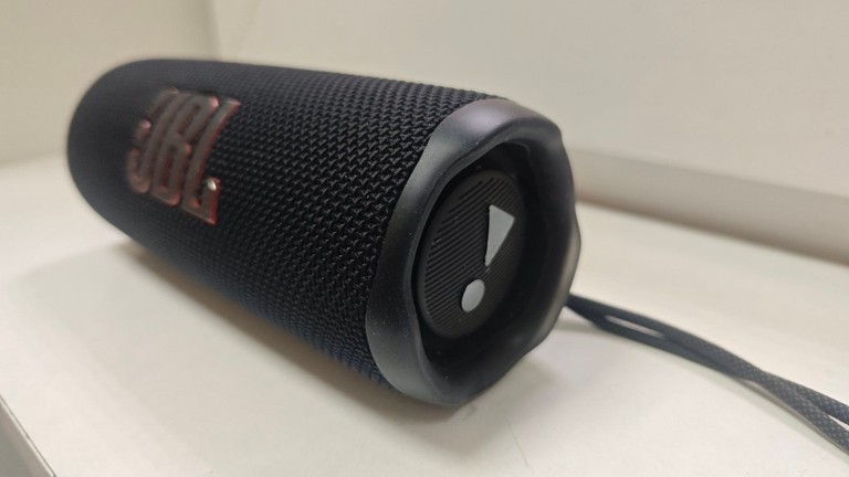 Дешево Jbl flip 6 з ломбарду