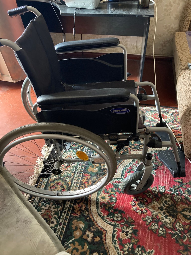 Дешево Invacare з ломбарду