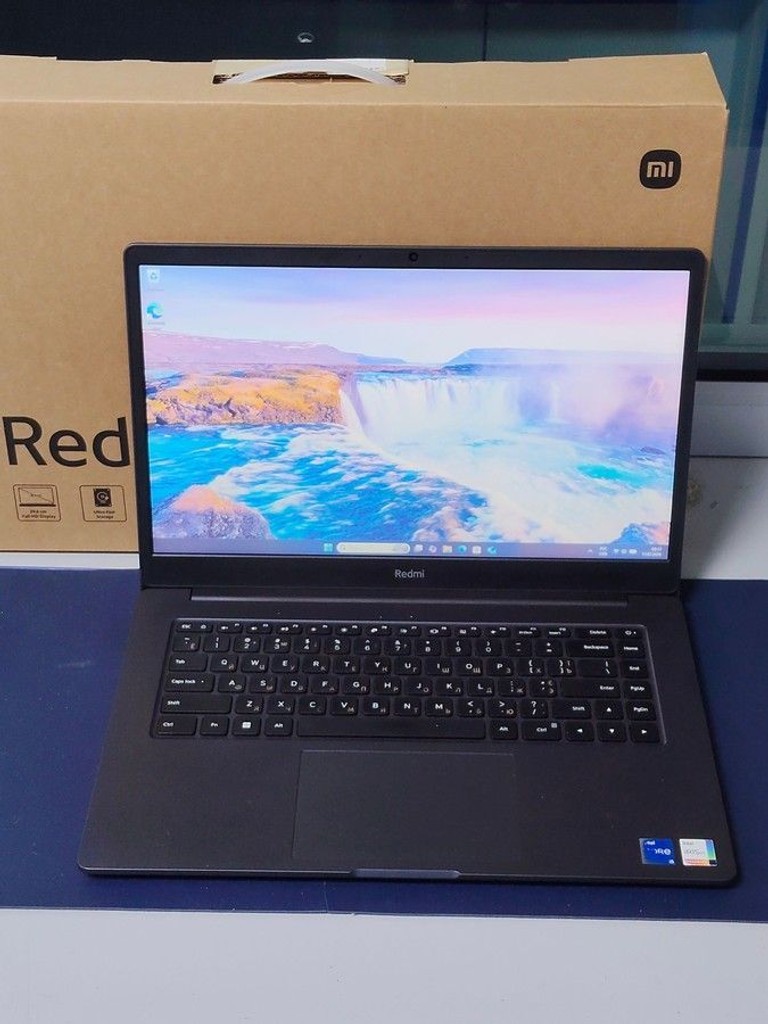 Купить Xiaomi 15/core i5-11300h ddr4/8gb ddr4/hdd *відсутній/ssd 512 gb/*інтегрована Б/У