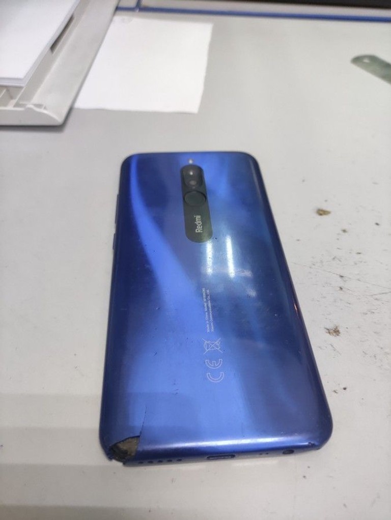 Дешево Xiaomi Redmi 8 3/32GB Blue з ломбарду