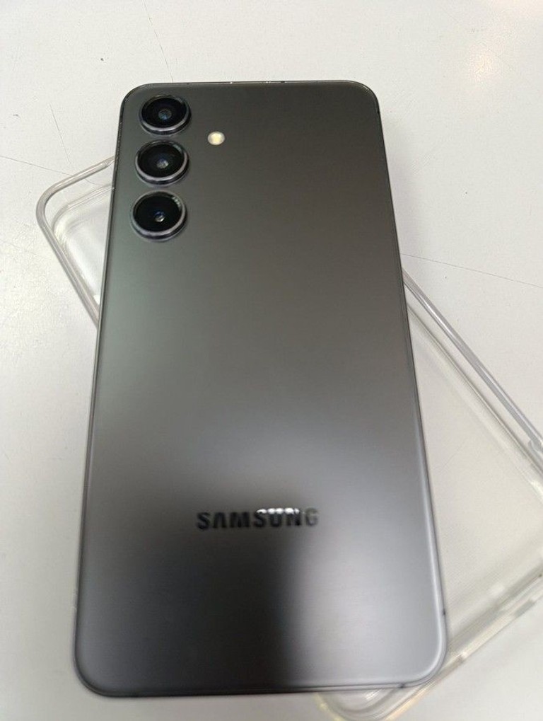 Объявление Samsung galaxy s24 8/256gb Б/У