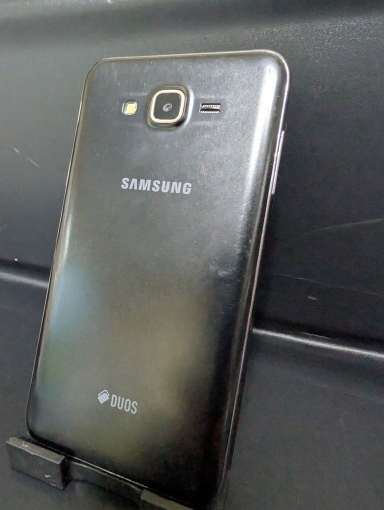 Купить Samsung j700h galaxy j7 16gb Б/У