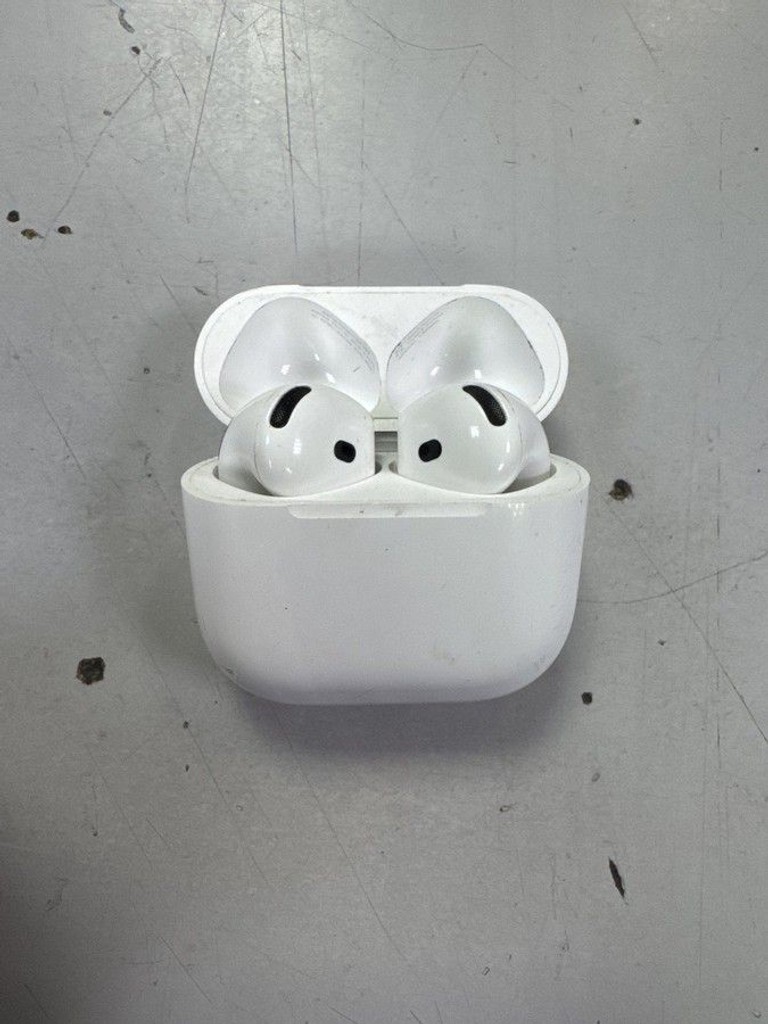 Оголошення Apple airpods 4 with active noise cancellation Б/У