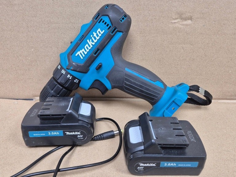 Розпродаж Makita df331d 2акб+зп копія, продавець Техноскарб