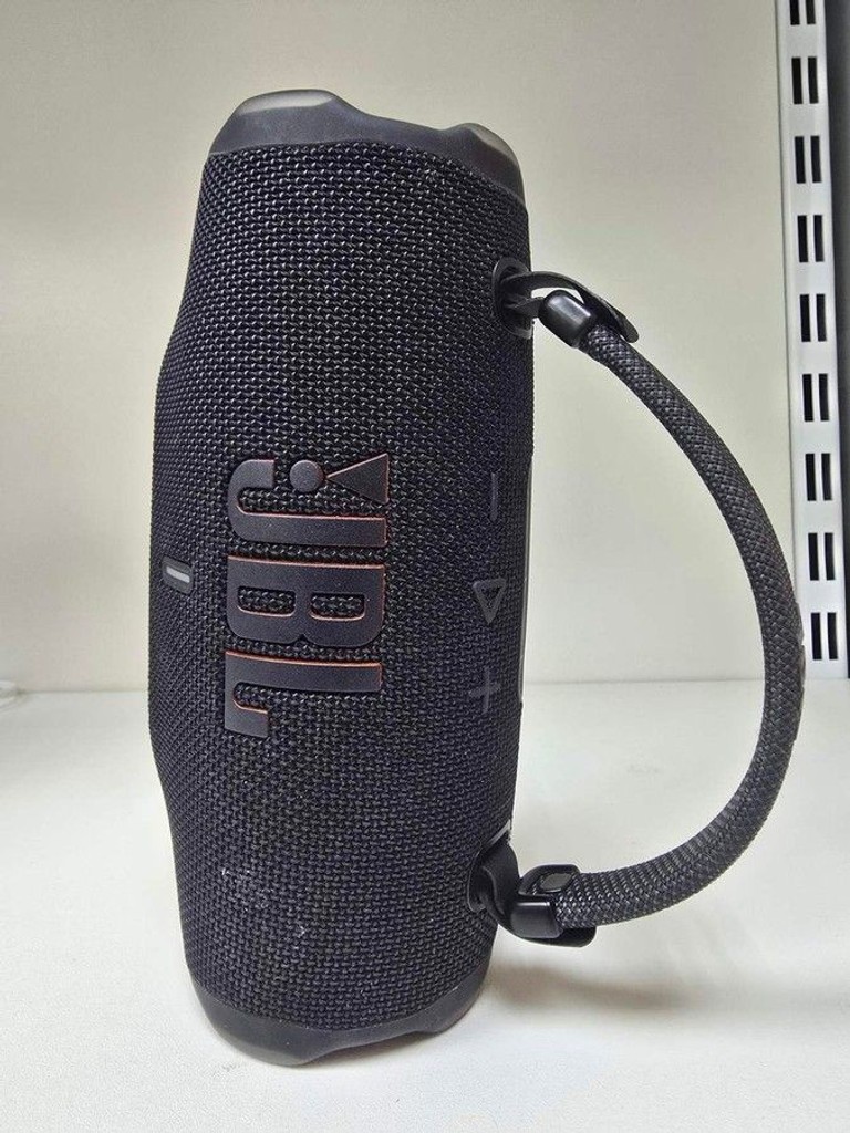 Оголошення JBL Charge 6 Black Б/У