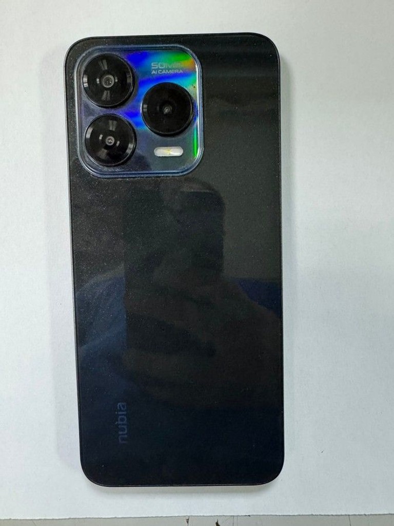 Распродажа Zte Nubia V70 Design 8/256GB Gray, продавец Техноскарб