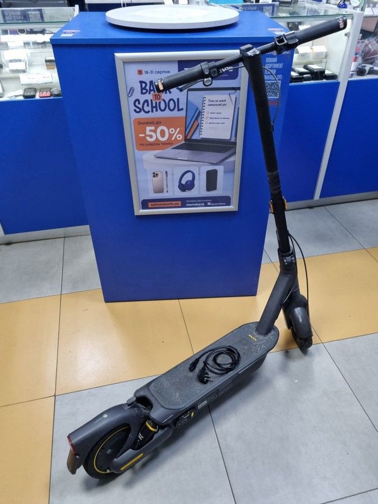 Купити Ninebot Kickscooter MAX G2 Б/У