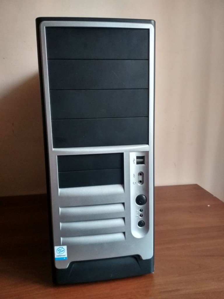 Купити FOXCONN INTEL Б/У