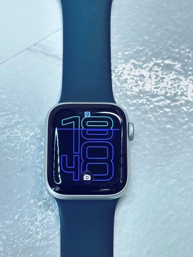 Дешево Apple watch se 2 gps 40mm aluminium case з ломбарду
