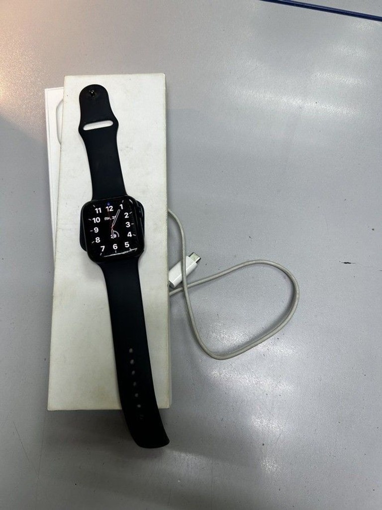 Купить Apple watch se 2 gps 44mm aluminium case Б/У