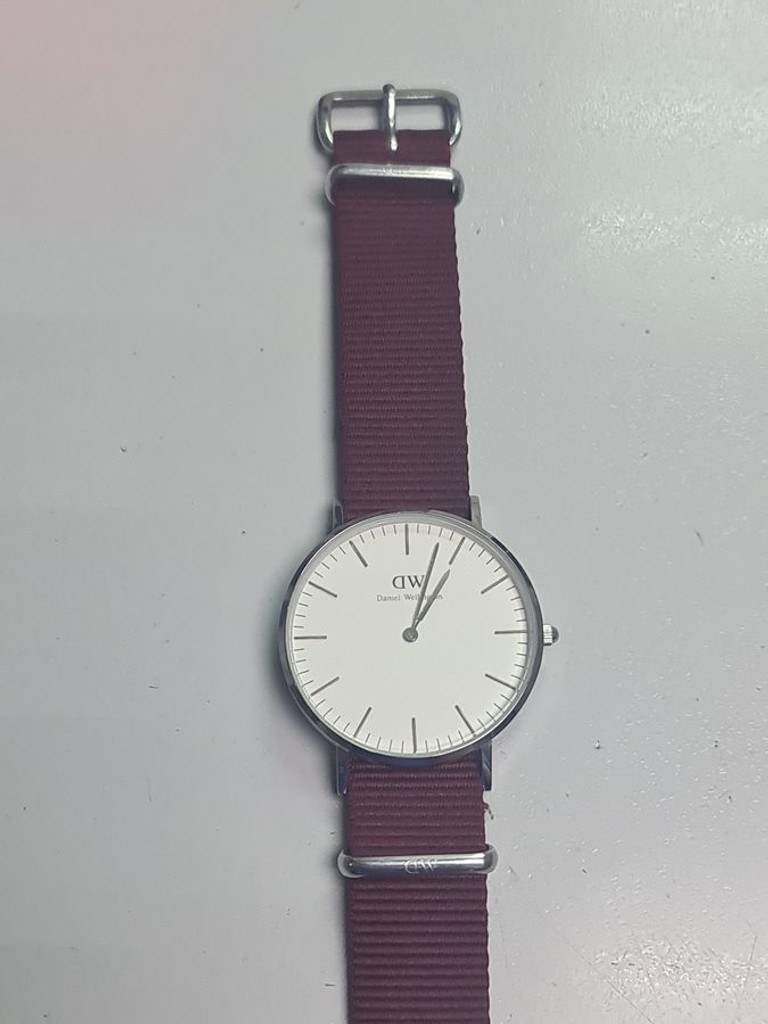 Дешиво Daniel Wellington classic b36s5 с ломбарда